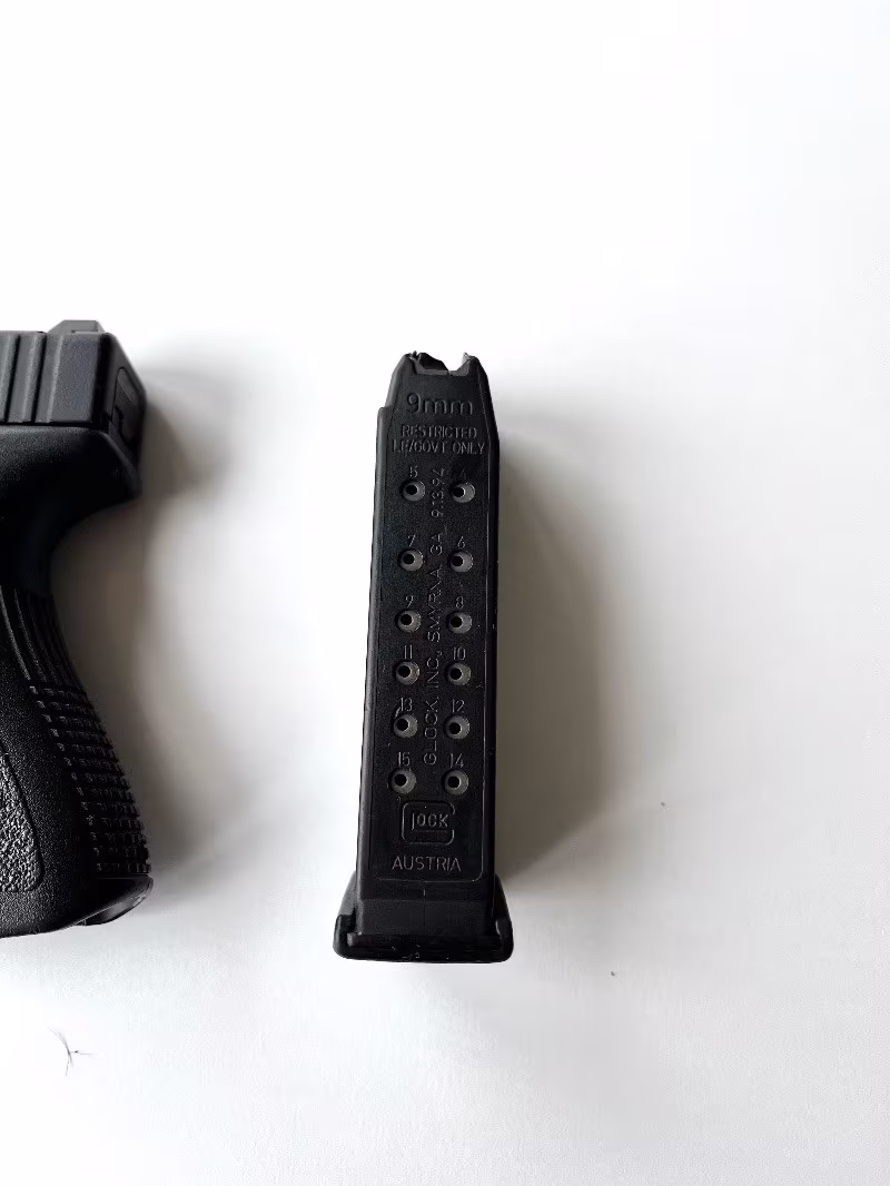 Askerden ikinci el çok temiz Glock 19