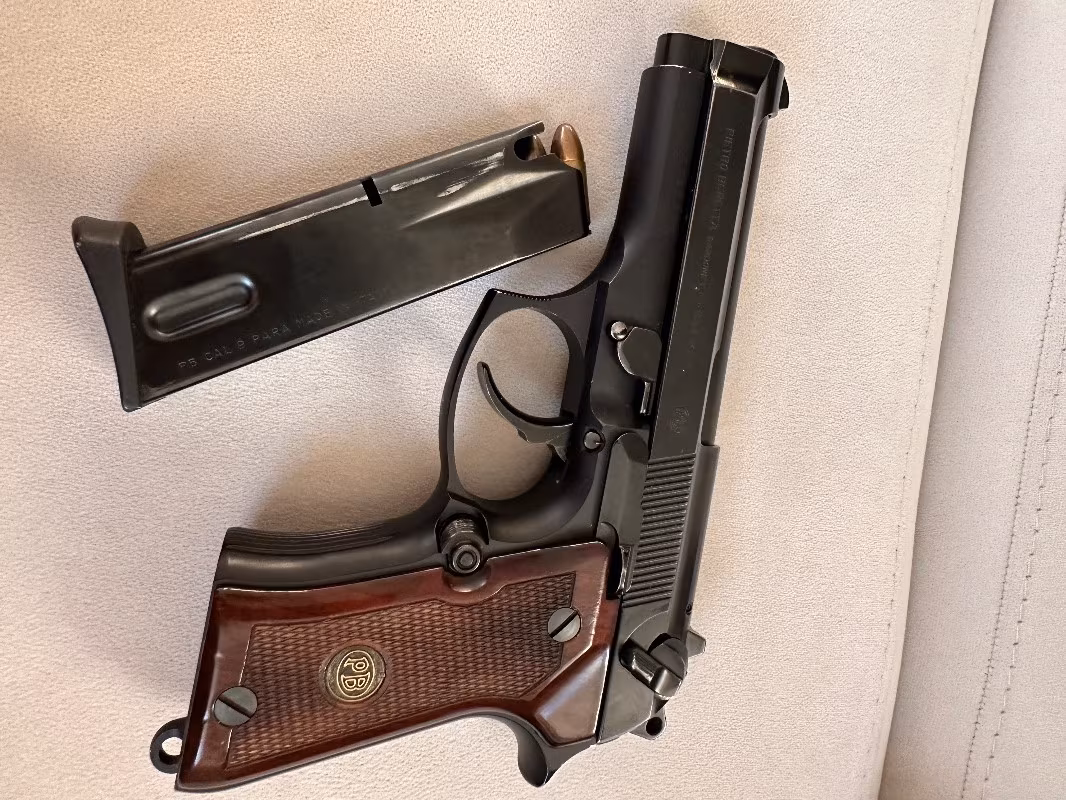 Tertemiz baretta babamdan kalma sila satıyorum boya Çizik yok