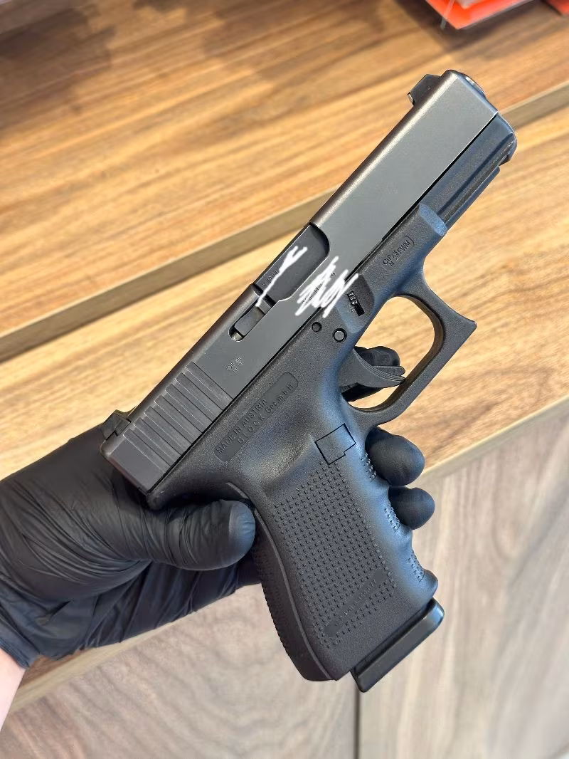 GLOCK 19 4 KAMU PERSONELİNDEN HATASIZ