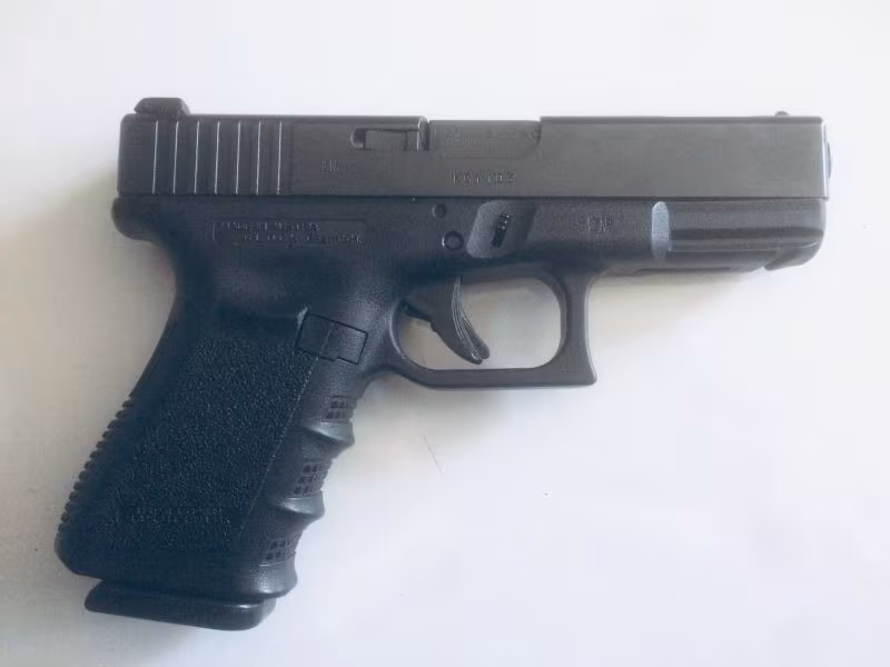 Glock 19 c kilitli
