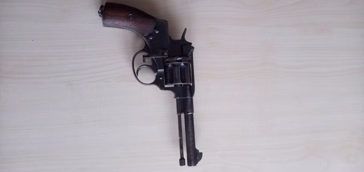 Ruhsatlı L.Nagat 1898