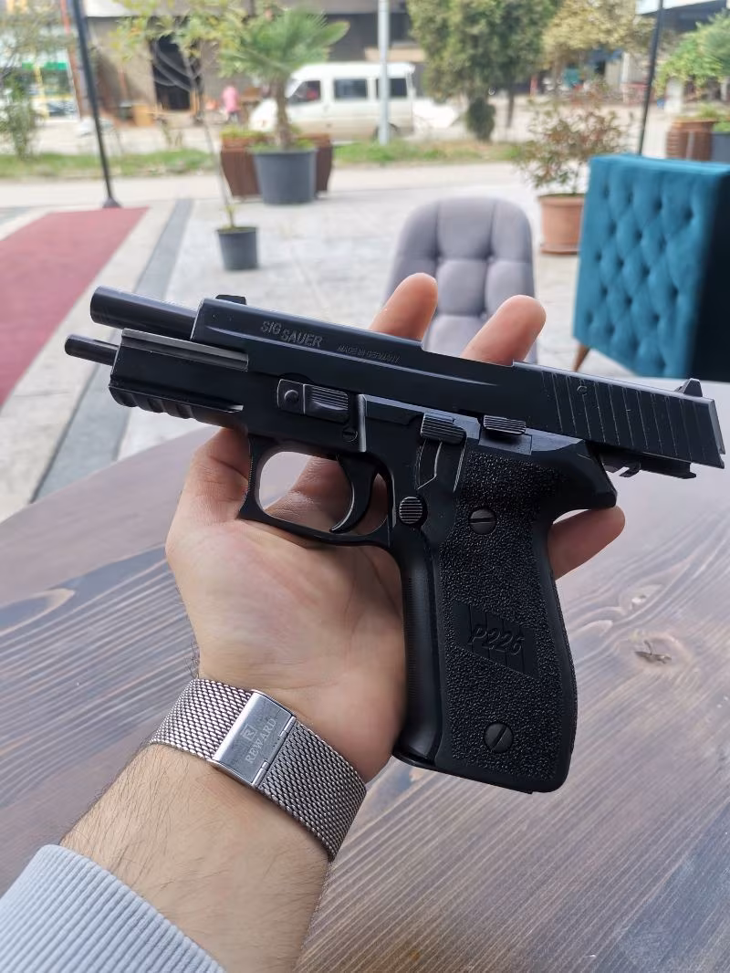 Çok temiz kullanılmış sıg sauer p226