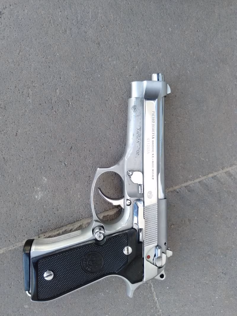 BARETTA F 92 (kısa bir süre)
