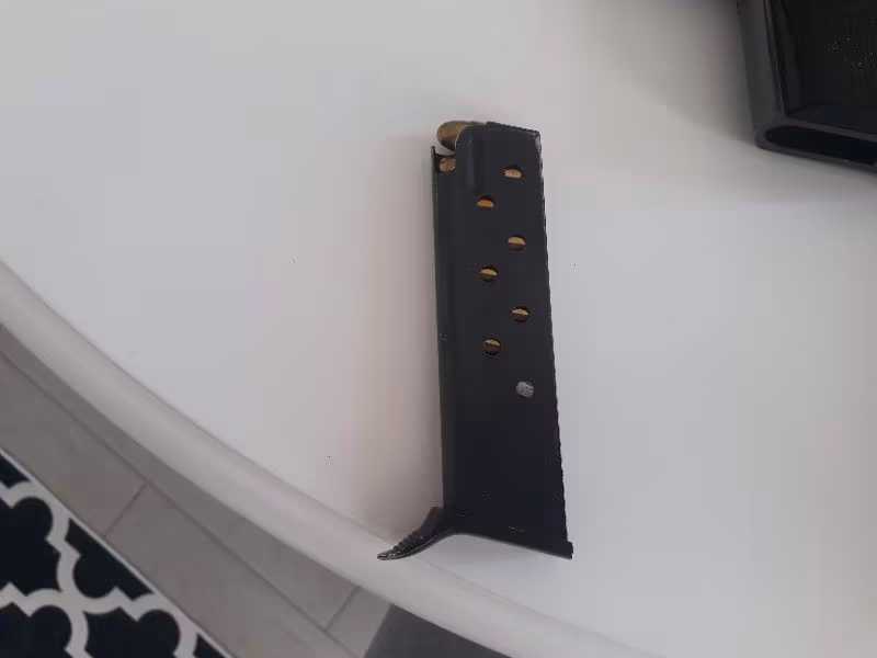 Model 70 Düğmeli Baretta