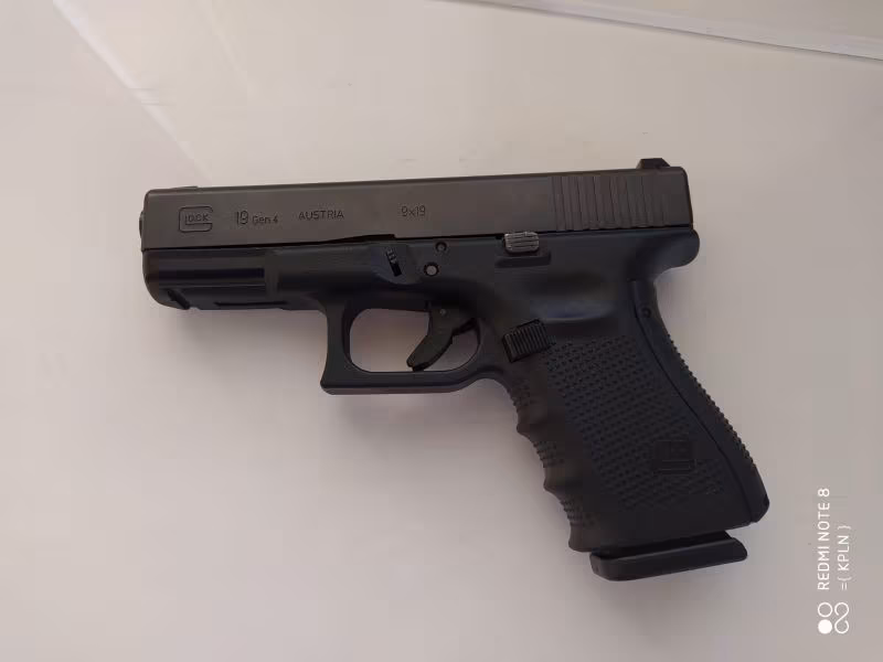 GLOK 19 GEN 4sıfır ayarında