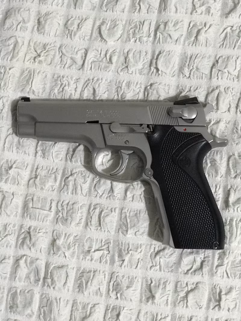 EFSANE SERİ SMITH&WESSON 5906 ÇOK TEMİZ VE ÇOK AZ KULLANILMIŞ