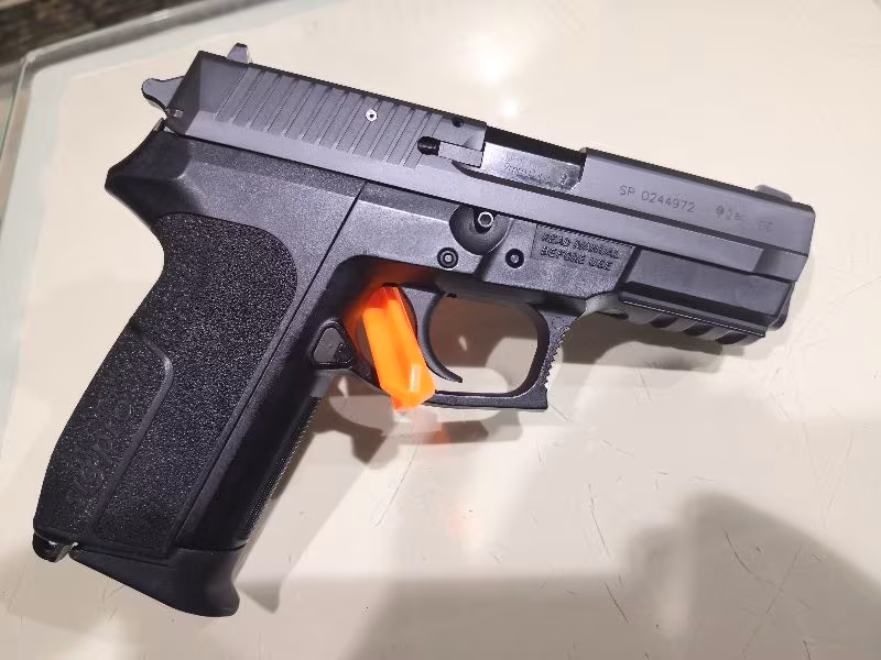Sig Sauer SP2022 9MM