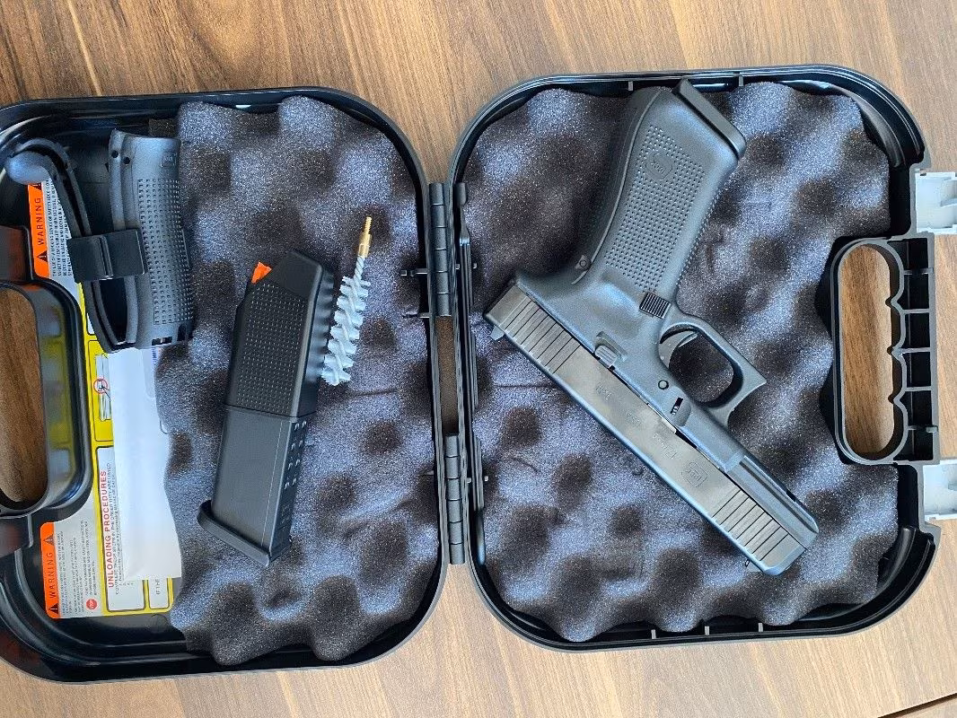 Glock 17 gen5 sıfır kutusunda
