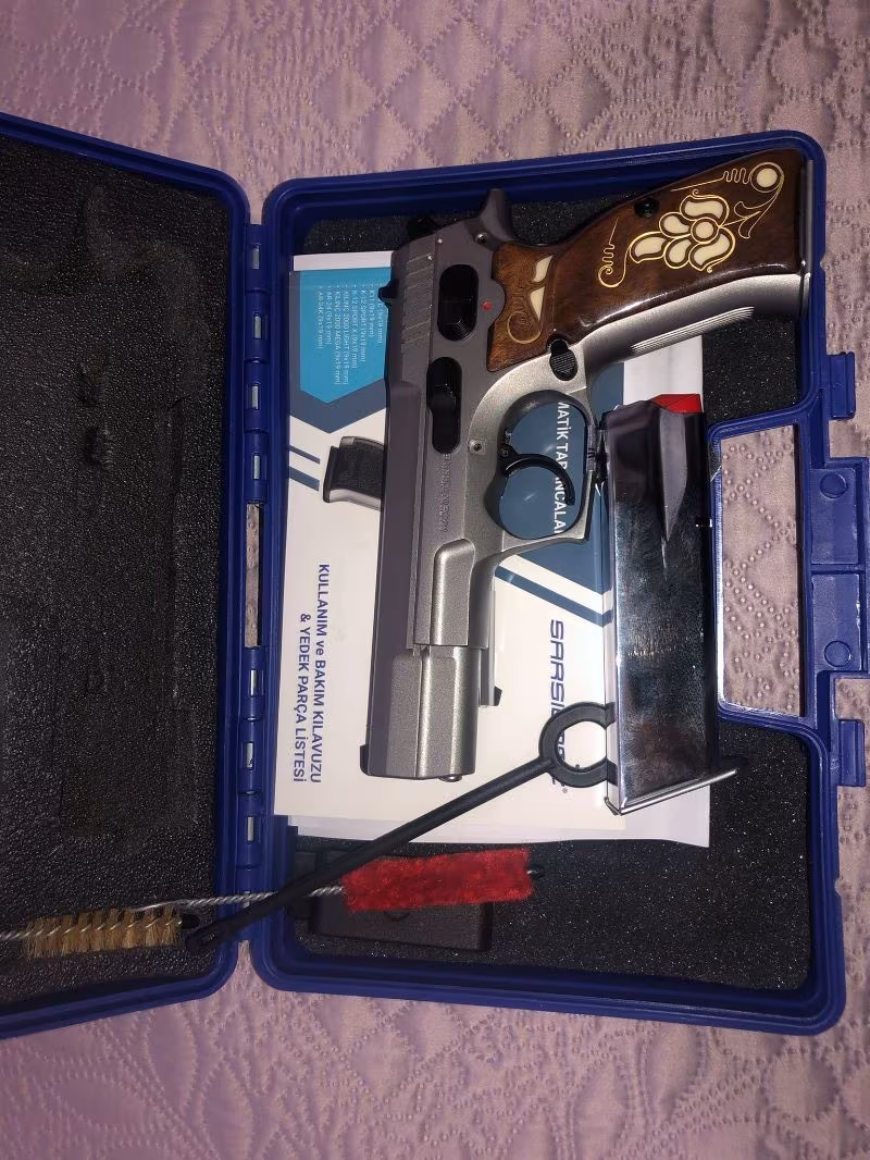 Memurdan satılık sıfır kutusunda