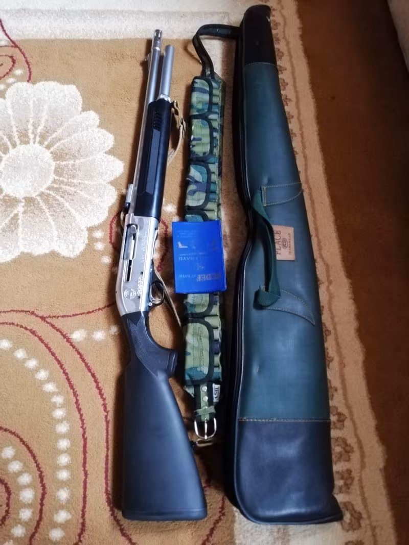 Lazer markalı pompalı tüfek