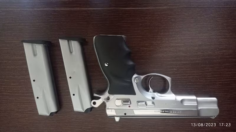 Acil temiz kamu personeli