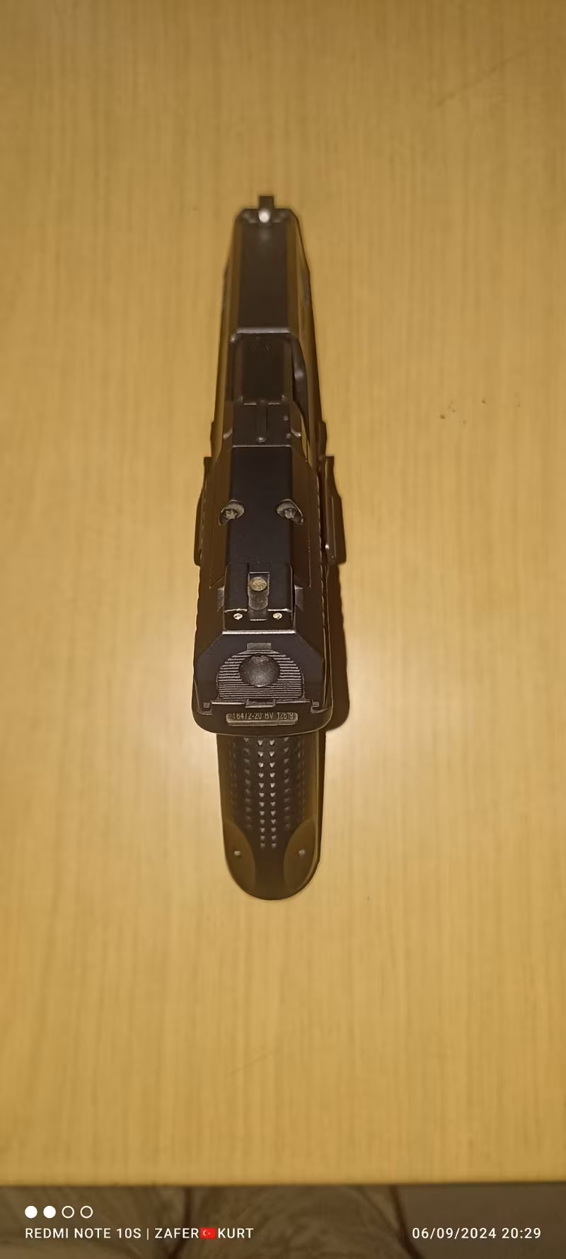 Temiz az kullanılmış kutusu ile üç şarjör bakım kiti