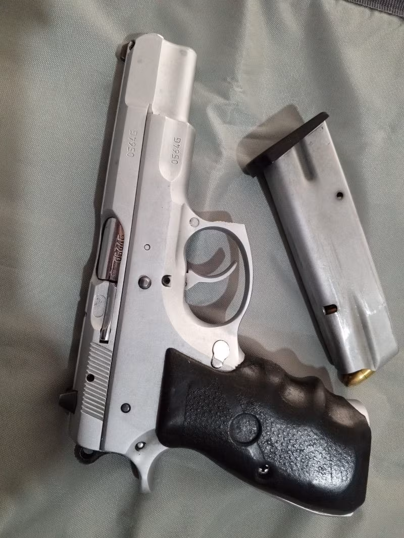 Emekli polisten cz 75