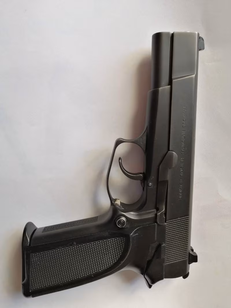 Özel seri çok az bulunan BDA modeli çift hareketli, sig sauer mantığı ile çalışır.