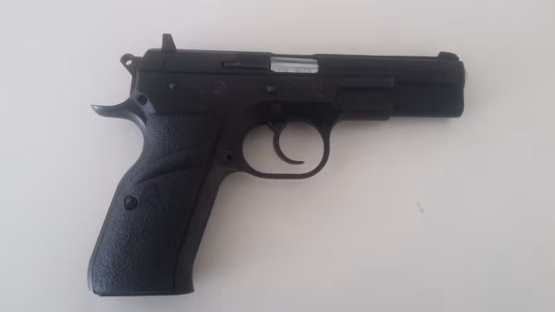 SARSİLMAZ YARI OTOMATİK SİLAH RUHSATLI