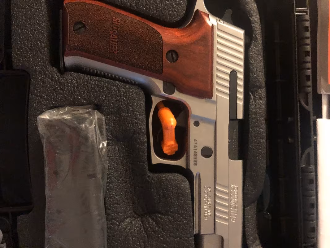 SIFIR HİÇ KULLANILMAMIŞ SİG Sauer P226 ELİTE