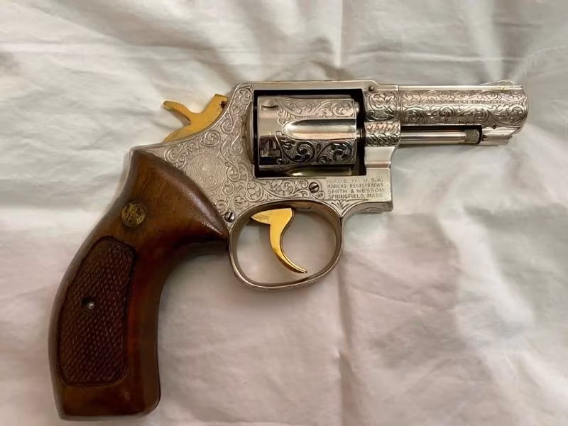 Emekli Emniyet Mensubundan Smith Wesson