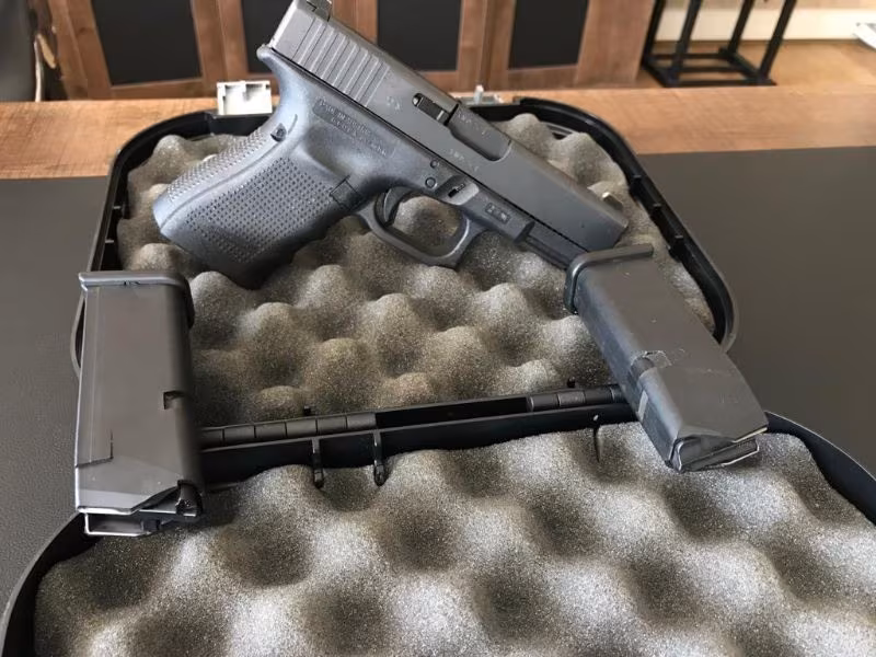 EMNİYET MENSUBUNDAN GLOCK GEN4