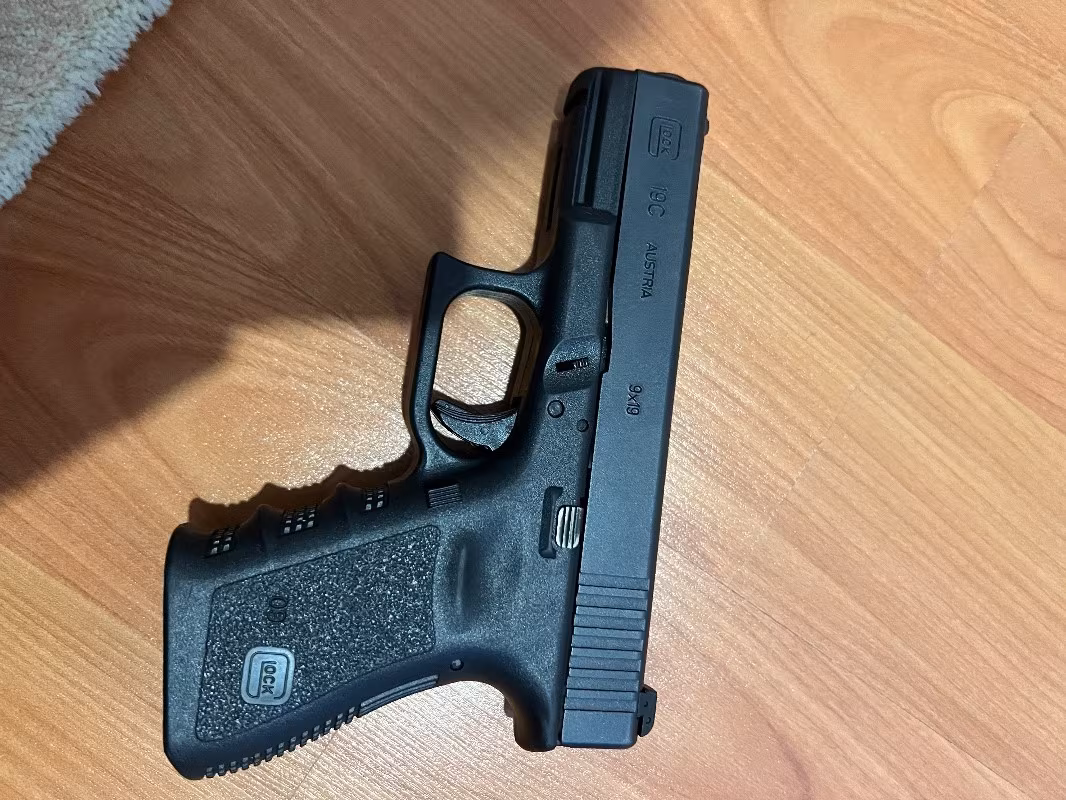 Glock 19