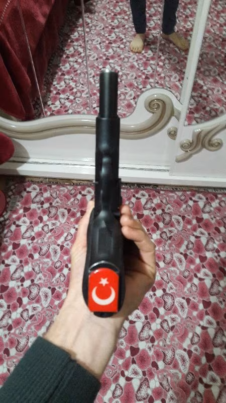 Satlik ruhsatli sarsilmaz kılıç 2000 light