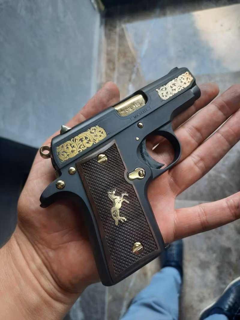 Colt mustang 380
