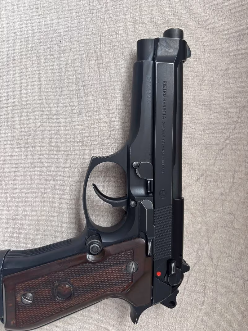 Çok temiz 92fs baretta