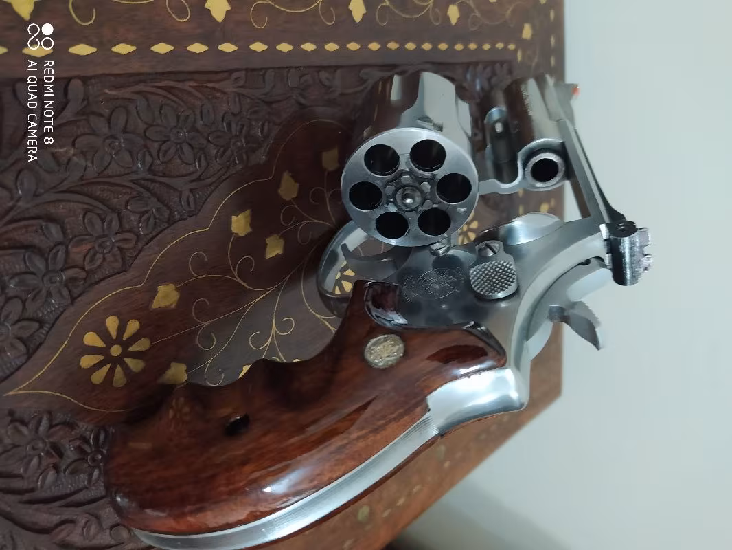 Smith Wesson 686-3  357 MAGNUM 2,5"