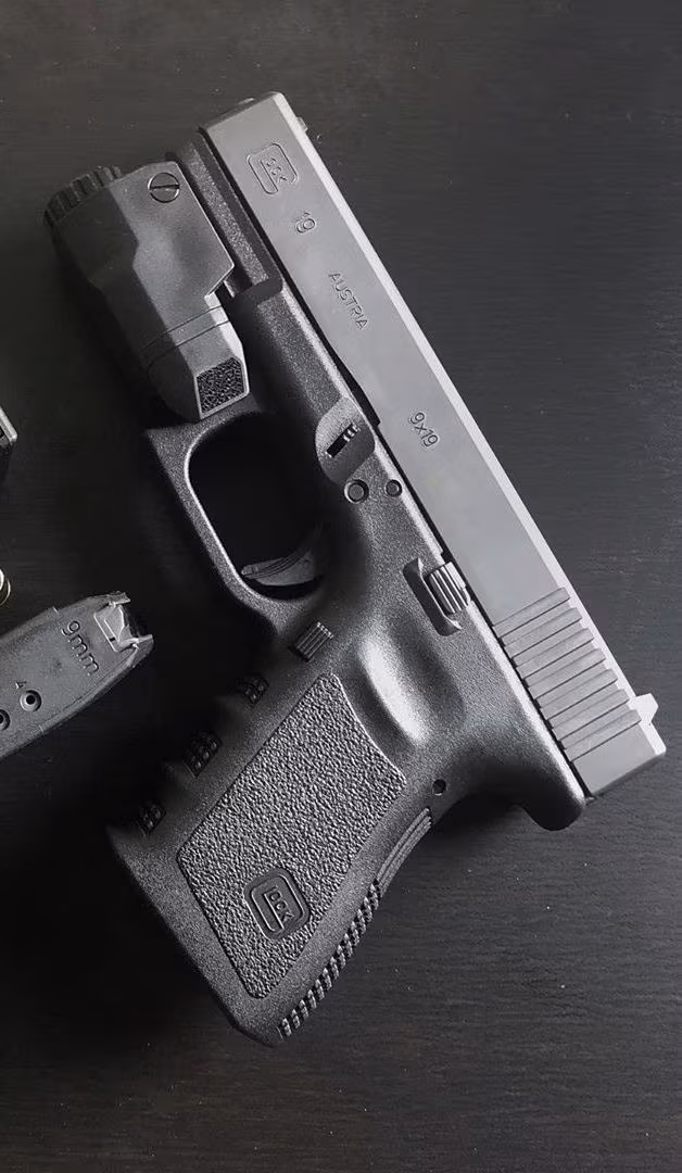 RUHSAT SAHİBİNDEN TERTEMİZ GLOCK19
