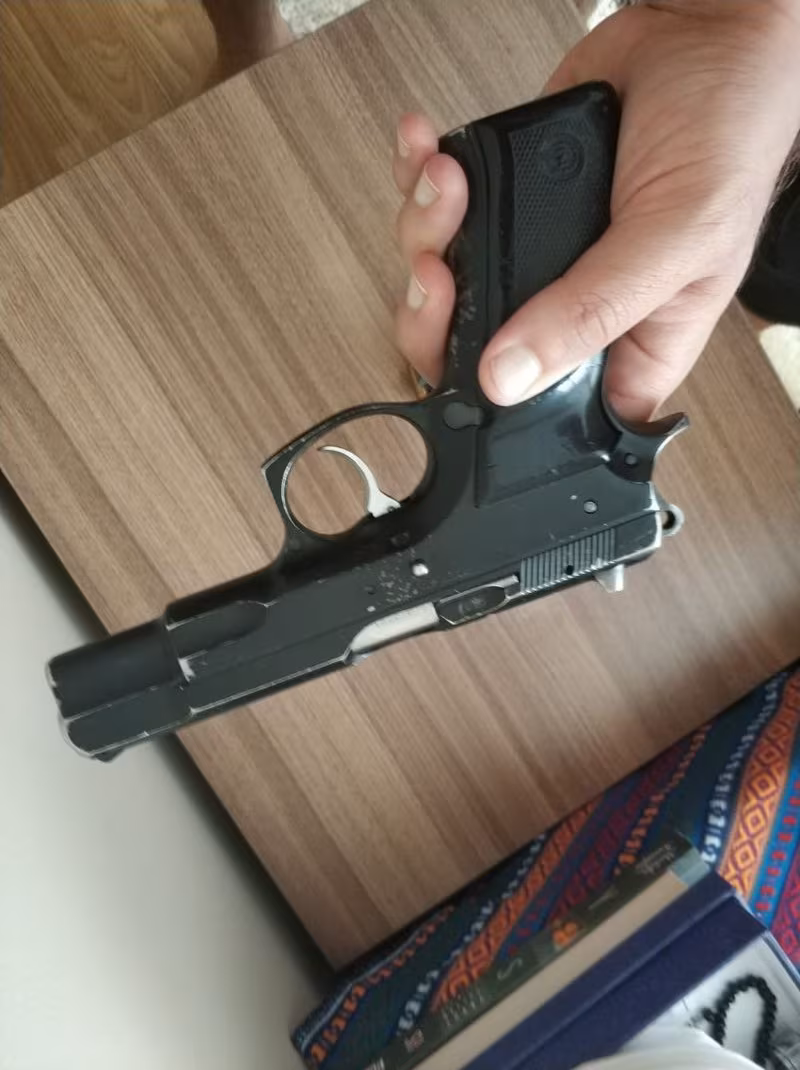 Emekli Polisten uygun fiyata CZ 75 B Serisi (2 Şarjör)