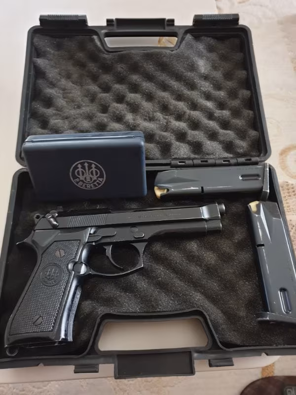 Emekli askeri personelden italyan FS 92 serisi 15+1 az kullanılmış baretta