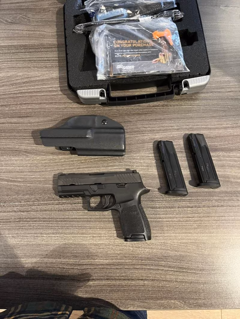 SIG SAUER P320C+ÖZEL ÜRETİM İÇ TAŞIMA KYDEX KILIF(RED DOT UYUMLU)