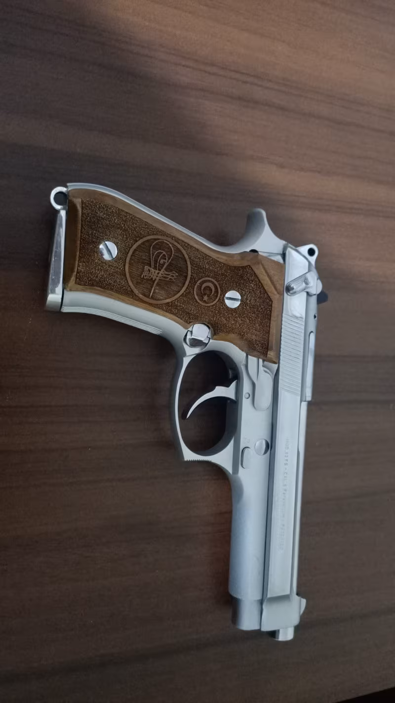 ASKERİ PERSONELDEN BARETTA  92FS
