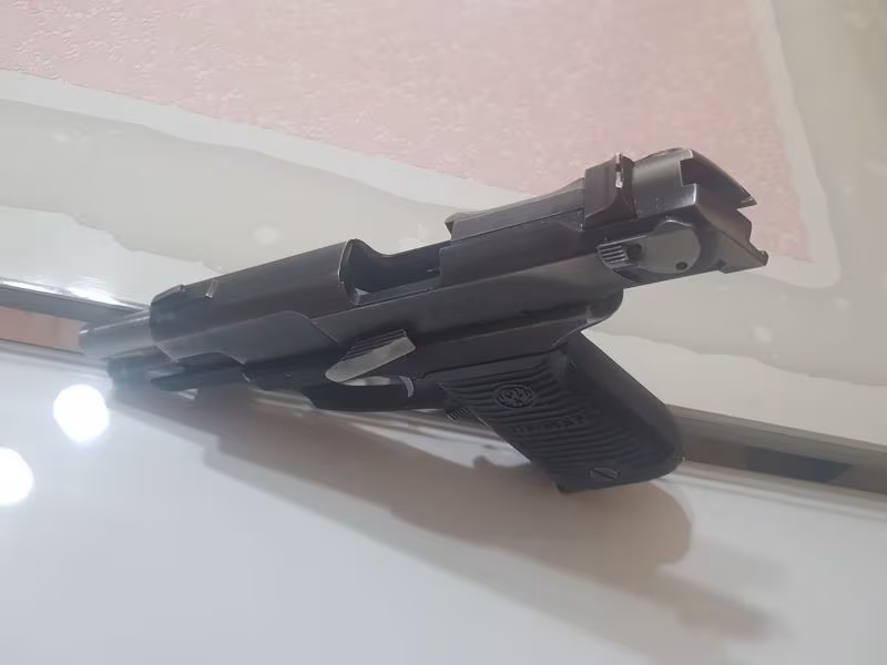 Emniyet Personelinden Ruger (15+1/ yedek şarjör)