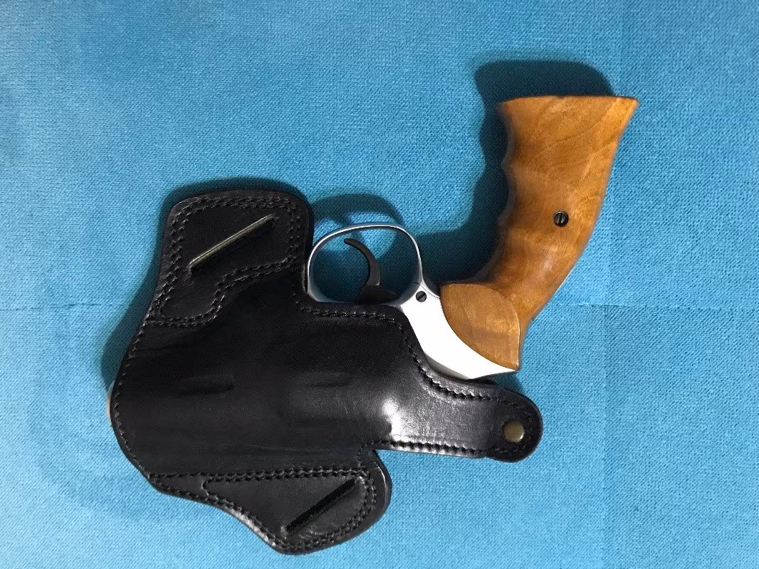 Ruhsatlı Çook temiz smith wesson 38 cal.