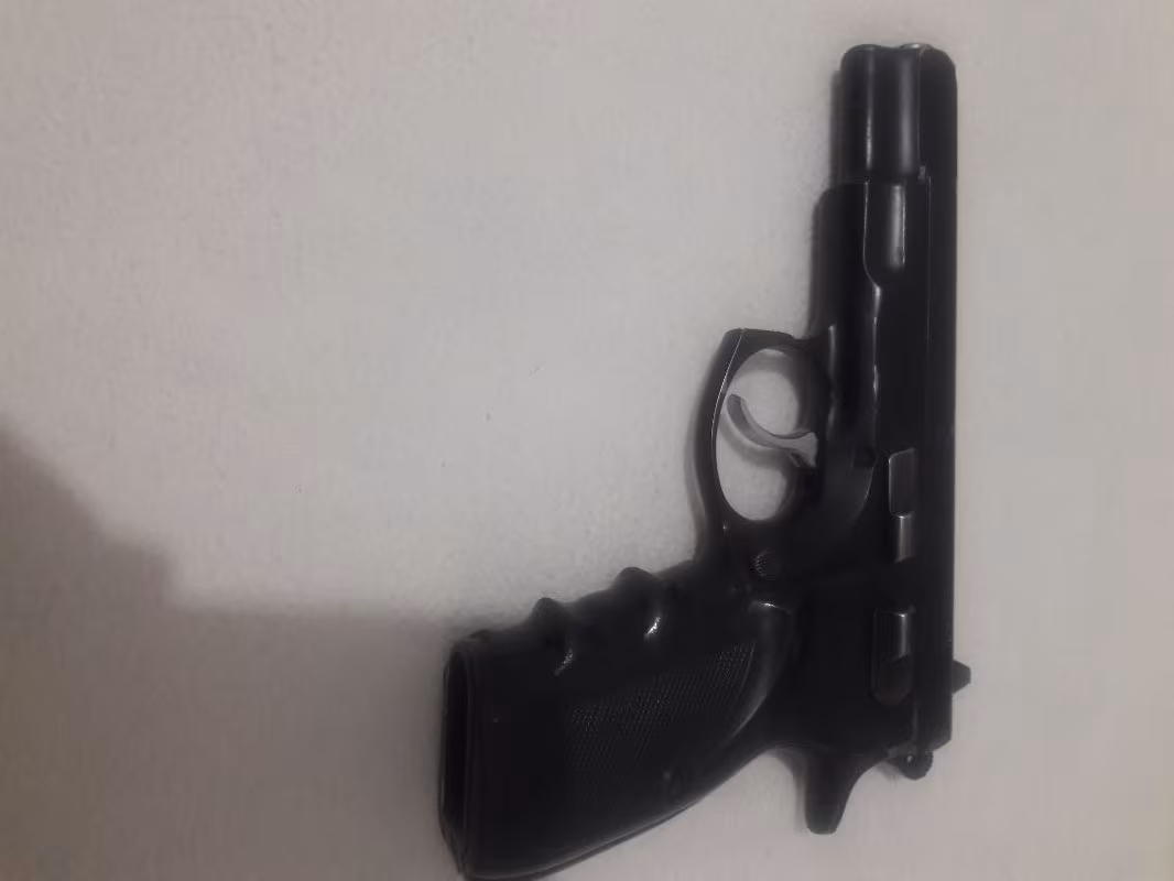 Emekli Polis  Temiz CZ 75 B Luger