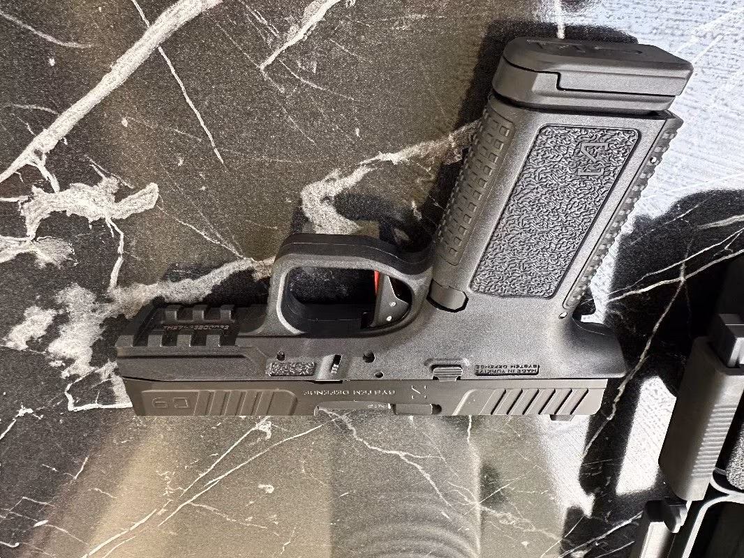 System Defance C9 (Glock İkizi)