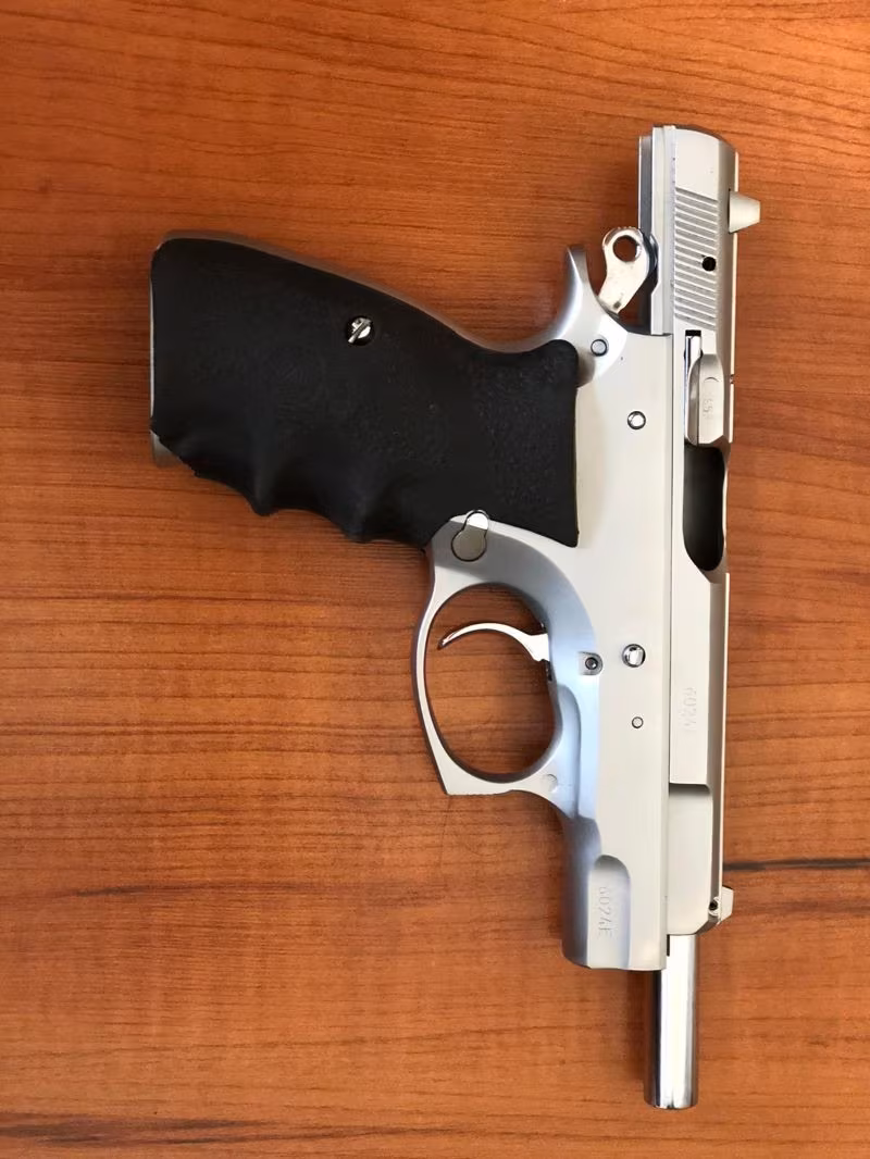 cz 75 Parebellum 9 mm