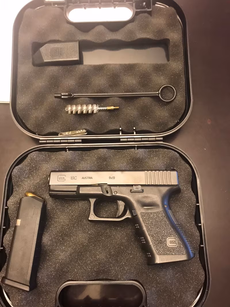 GLOCK 19C ANAHTARLI MODEL TAŞIMA RUHSATLI