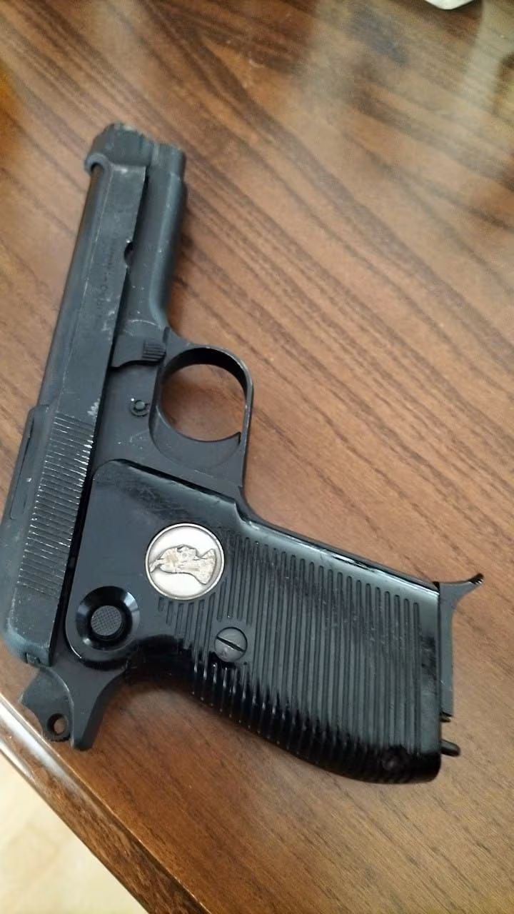 Emekli icra müdüründen silah baretta parabellum 9 mm çapında Saddam