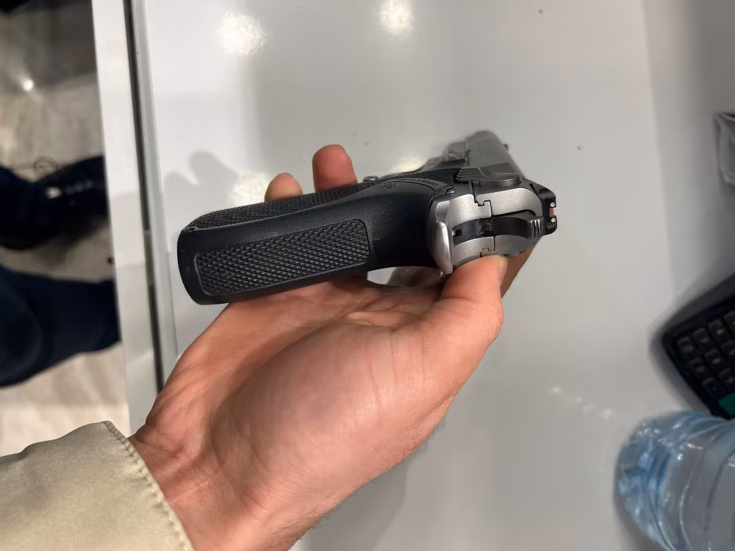 Temiz Smith wesson 5906