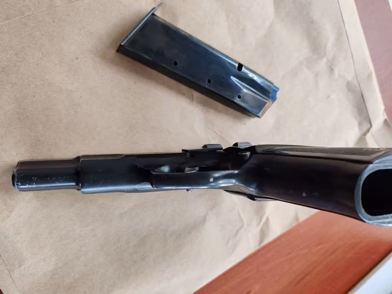 KAMU GÖREVLİSİNDEN CZ 75 B