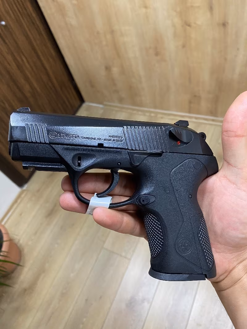 Beretta px4 storm 15+1