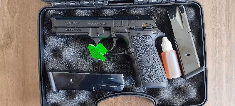 SIFIR KUTUSUNDA GİRSAN MC39 16 MERMİ KAPASİTELİ, PİCATİNİ RAYLI, 2 ADET MC GAR ŞARJÖR