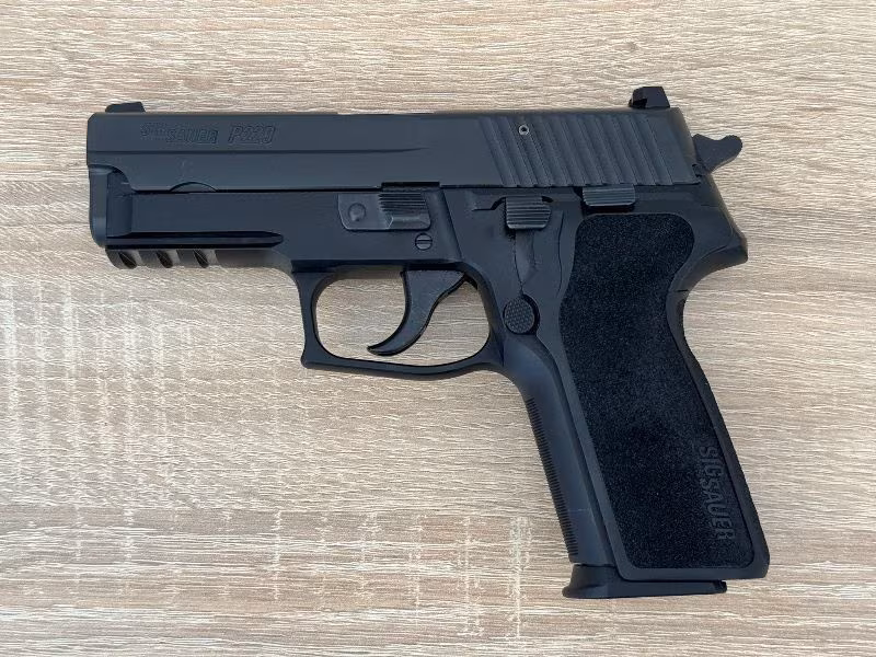 SIG SAUER P229 (15+1)