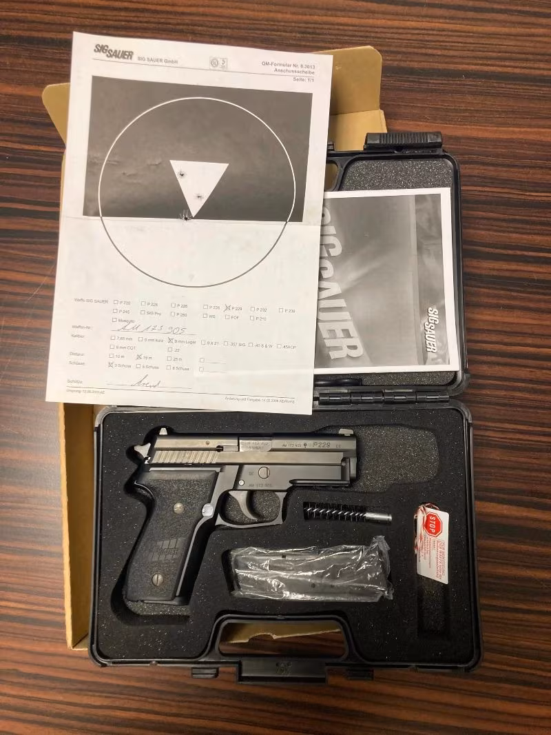 Sig Sauer P229 Alman