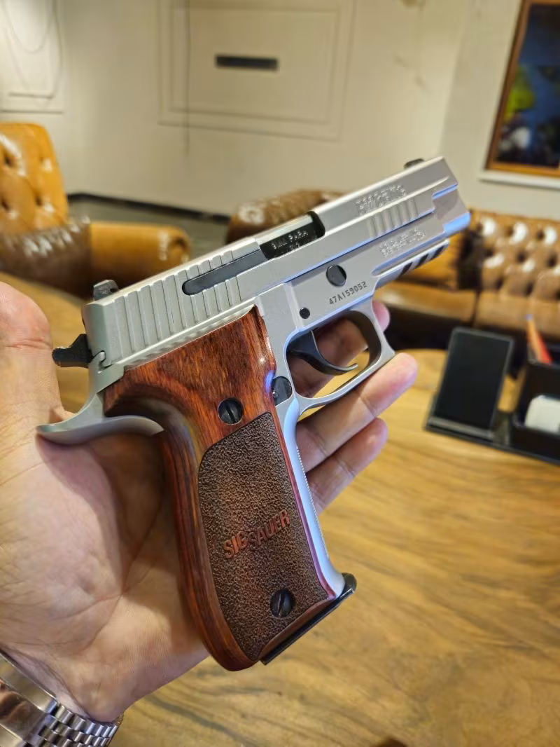 Silahların Şahı. P226 ELITE STAINLESS