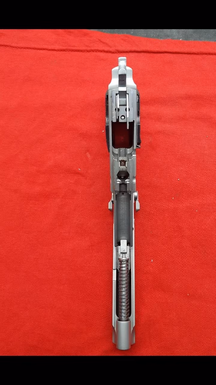 smith wesson 5906 ilk elden beyaz tetik beyaz horoz bile e