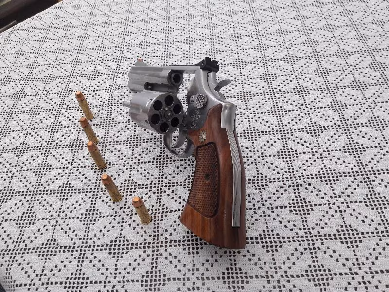 simith&wesson mod:686 - 4''