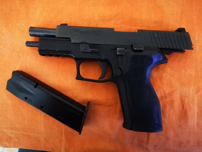 Az kullanılmış  sıg sauer p226 usa