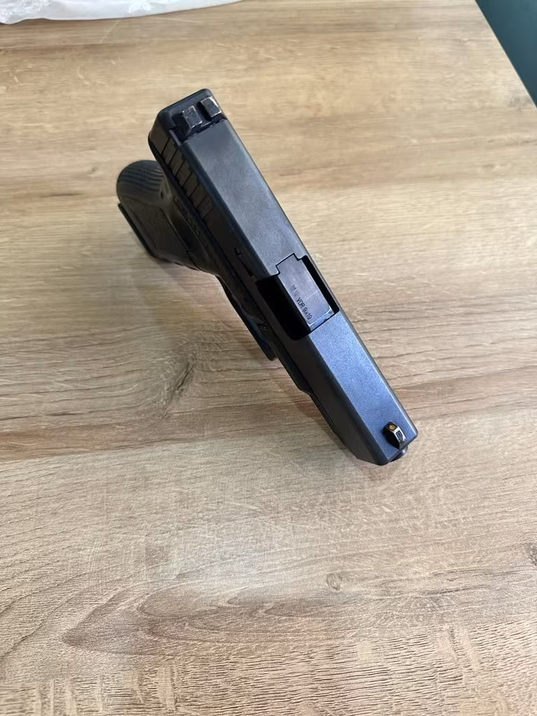 ACİL İHTİYAÇTAN ASTSUBAY EMEKLİSİNDEN GLOCK GEN4 9 MM UZUN